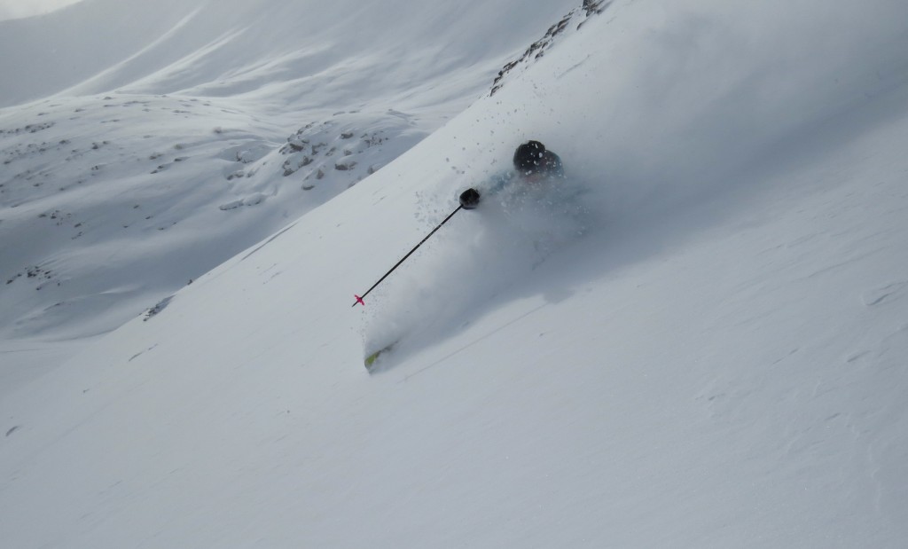 Off-piste skiing - big spray